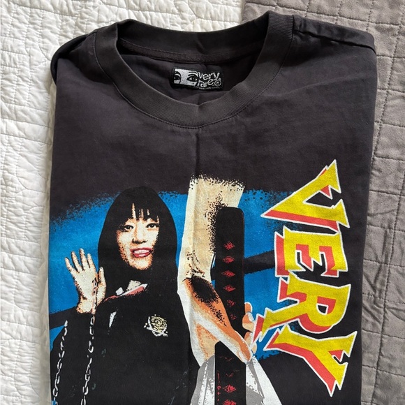 Veryrare art wear Graphic Tee with 'Very Rare' Print mythos limited edition - Picture 3 of 7